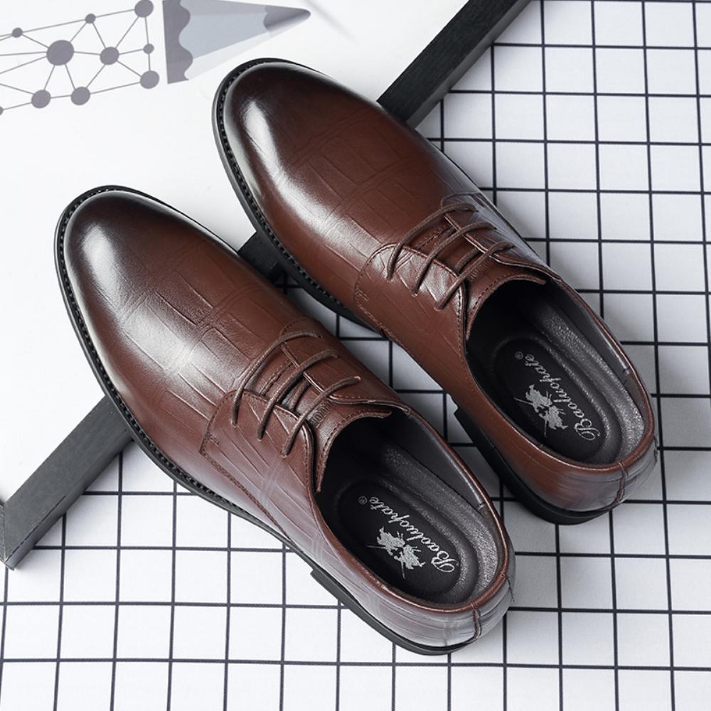 Miesten Nahkakengät Syksy Talvi Business Casual Brittiläinen Teräväkärkinen Juhlamekko Sulhasen Hääkengät Lisäämiseksi